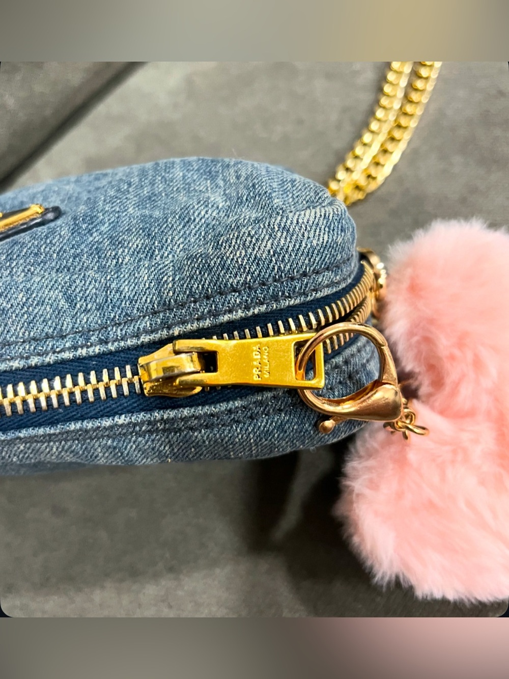 Prada - Picture 7 of 16